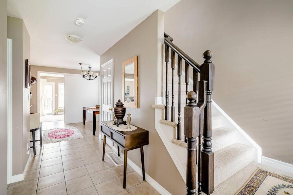 Nimo Homestay Guelph Kültér fotó